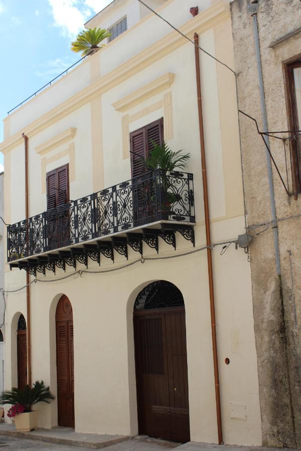Terrazza In Palazzo Taormina Castellammare del Golfo Exterior foto